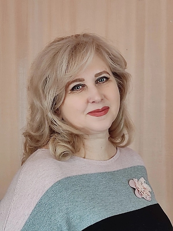 Азаренко Светлана Федоровна.